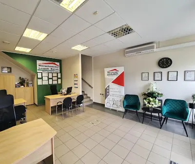 Nieruchomości Leszek Banaś